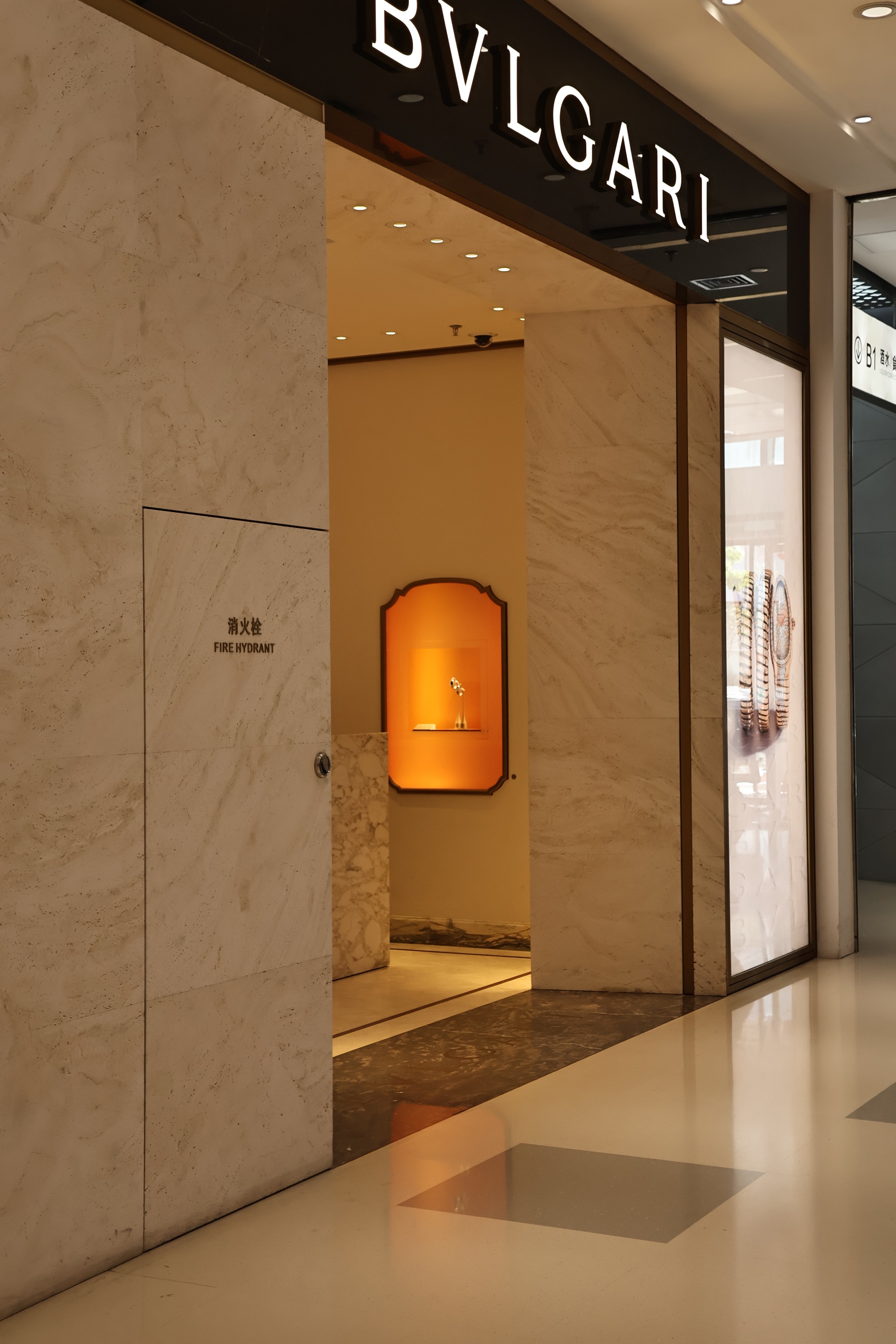 Elevating Commercial Spaces: The Art of Sophisticated Beige Color Schemes
