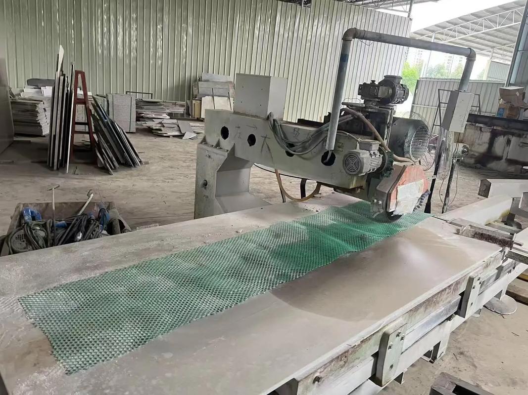 What is a stone cutting machine