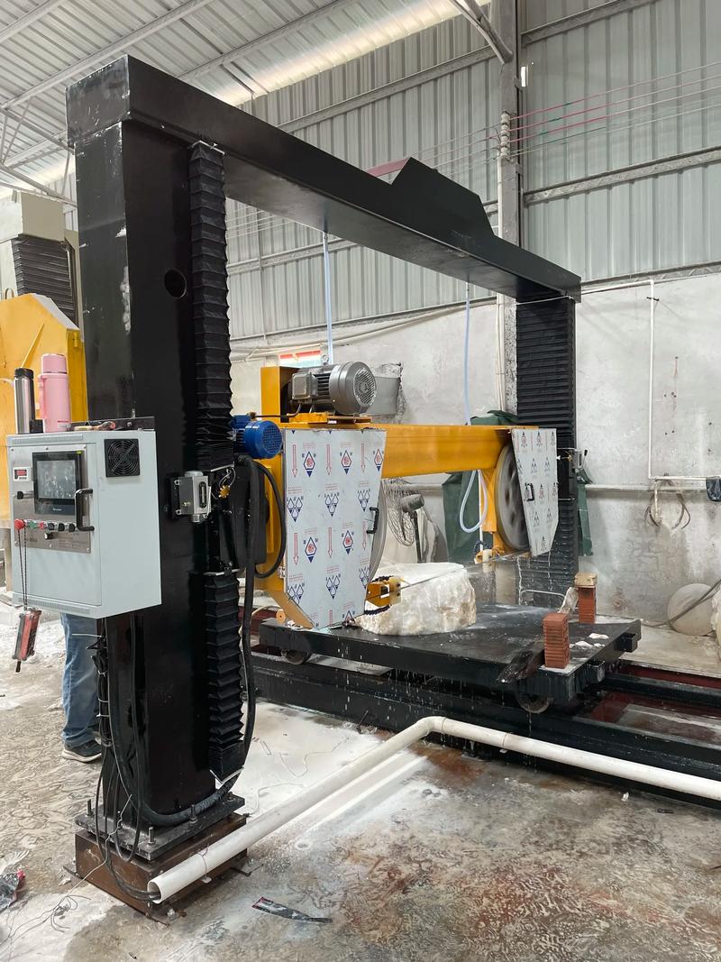 Portable stone cutting machine market development