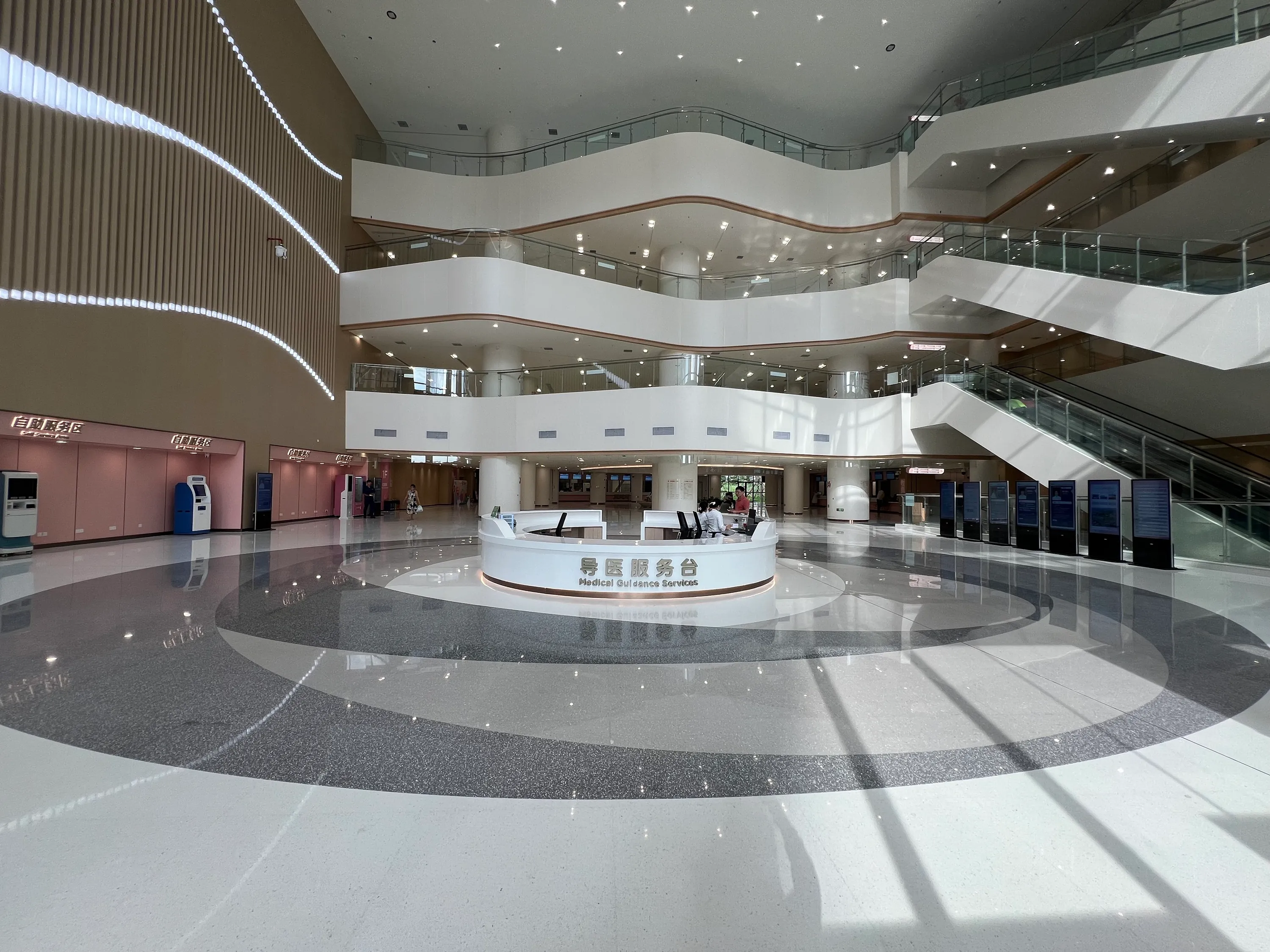 The Advantages of Proper Terrazzo in Large Public Healthcare Spaces