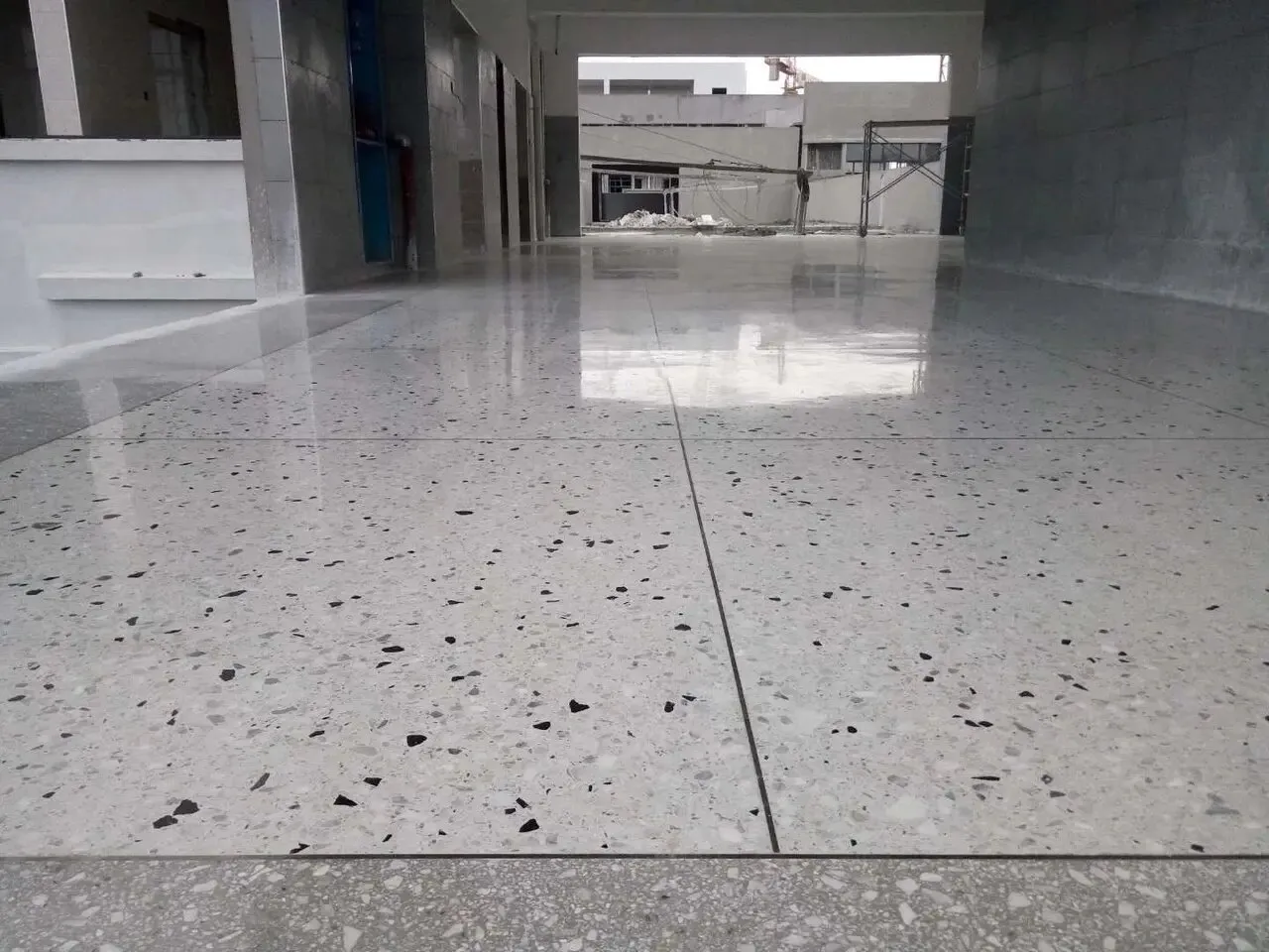 The key points for repairing and polishing terrazzo flooring